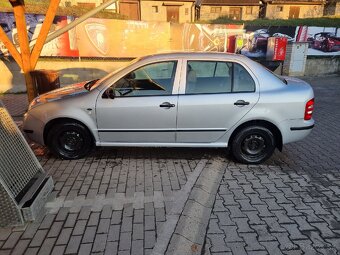 Predám SKODA FABIA SEDAN (120000KM) - 2