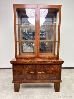 Art deco orechová vitrína 1930 - 2