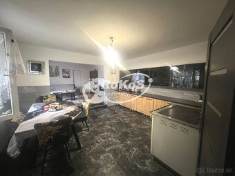 PREDAJ - Priestranný rodinný dom, Dobšiná - 2