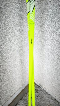 Predám lyžiarske detské prilby a paličky - 2