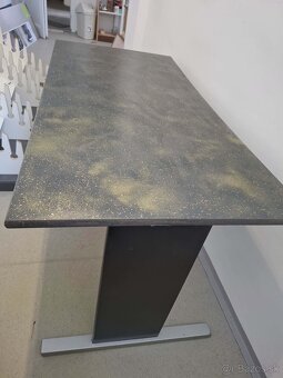 Dva epoxidové stoly - 2