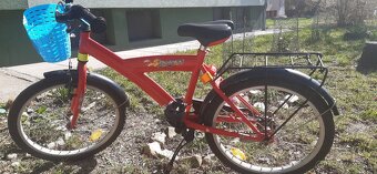 Červený bicyklík - 2