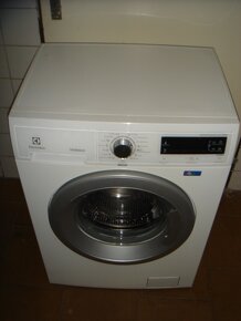 Pračka s predným plnením - 2