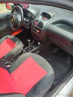 Predám PEUGEOT 206, 1.4E, HATCHBACK 5DV. - 2