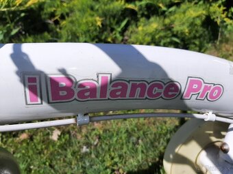 Predám krásny bielo ružový bicykel PRE NAJMENŠÍCH - 2