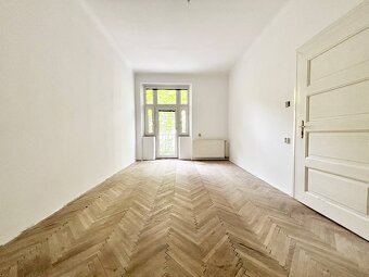 PREDAJ - Stromestský 4izbový byt s vysokými stropmi, 116m2, - 2