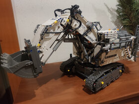 Predám Lego technic 42100 - Bager Liebherr R9800 - 2