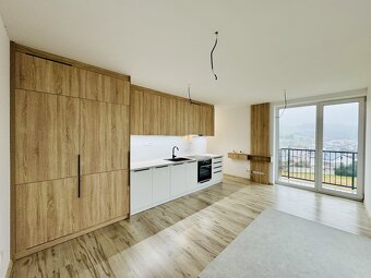 1,5 izbový zariadený byt s balkónom a výťahom - NOVOSTAVBA - 2