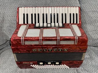 Vymením za 60 / 72 basový akordeón Delicia - 2