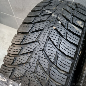 Zimné dodávkové pneumatiky 225/75 R16C NOKIAN - 2