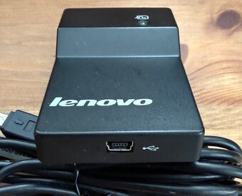 Lenovo USB to DVI DisplayLink Adapter M01061 - 2