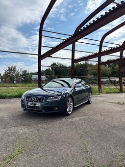 Audi S5 4.2 FSI V8 Quattro Manuál - 2