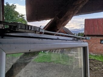 Plastové posuvné dvere - 2