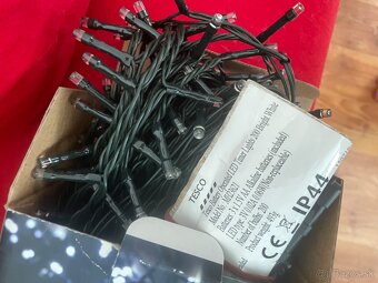 Predám svetielka 200 ks - svetelna retaz s casovacom - 2