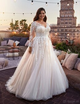 White one - Slick (Pronovias) 48-50 - 2