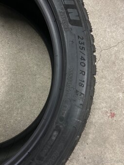 235/40R18 Michelin Pilot Alpin 5 95W - 2