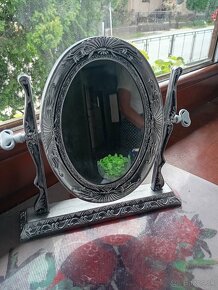 Otáčavé dámske zrkadlo - 2