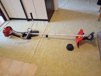 Benzínová krovinorez/kosačka - 2