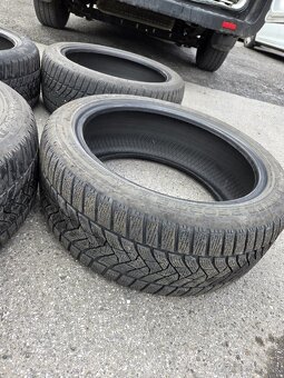 Predám pneumatiky 225/45 R18 zimné dunlop - 2