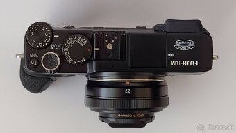 Fujifilm X-E2 + grip MHG-XE - 2