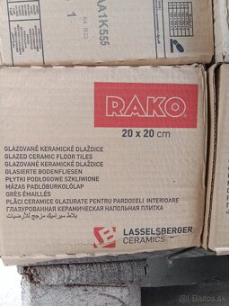 Predám keramickú dlažbu 20cm x 20cm kráľovská modrá farba - 2