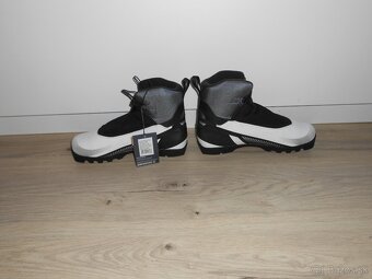 Predam nove damske bezkarske topanky znacky MC KINLEY ACTIVE - 2