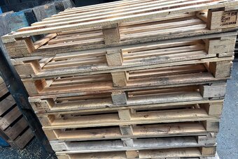 Predám pevné drevené palety - 2