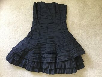 Korzetove nekrcive saty na spolocensku prilezitost - 2