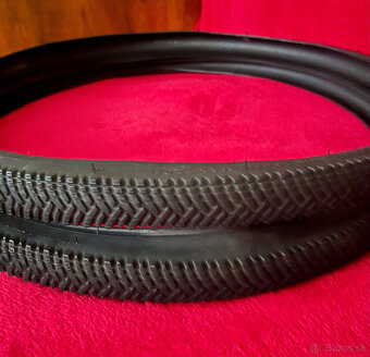 2 plášte 28 " na city bike 1,50_ 700x40 - 2