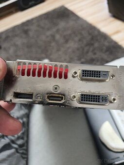 MSI Radeon R7 Gaming 4G - 2