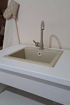 Kuchynsky drez s bateriou - 2