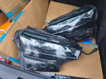 Predám predné svetlá na karoq 2021 - 2