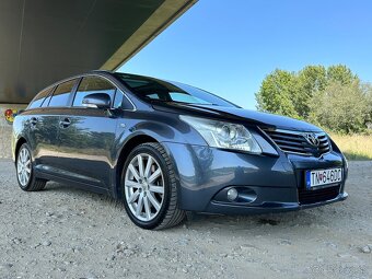 Toyota Avensis Combi 2.2 D-Cat 110kw - 2