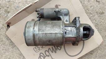 Predám na motor Zetor 2011 štarter. - 2