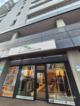 Rezervované Atraktívny obchodný priestor v centre L. Mikulá - 2