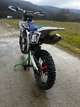 Yamaha yzf 250 - 2