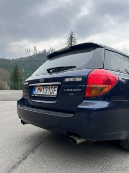Subaru Legacy 2.5 benzín - 2