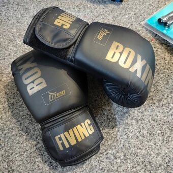 2 x prilba na box chránič hlavy - 2