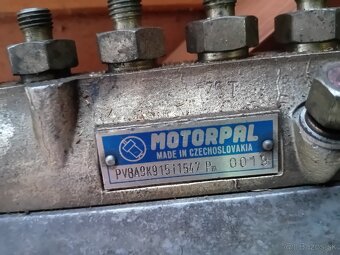 Vstrekovacie čerpadlo Tatra 148 - 2