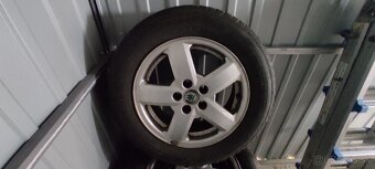 Predám disky plus rezervu na škoda Octavia - 2