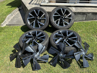 VEGA r18 s pneu - 2