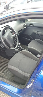 Peugeot 206+ - 2