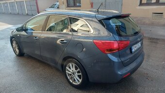Kia Ceed 2015 1.4 CRDi - 2
