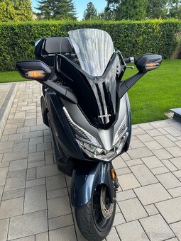 Honda Forza 300 - 2