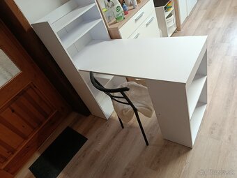 Pracovný stolík - 2