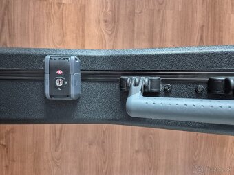 Kufor pre elektricku gitaru typu V - 2