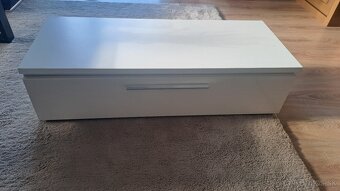 Skrinka pod televízor - 2