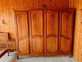 Starožitná spálňa - 2