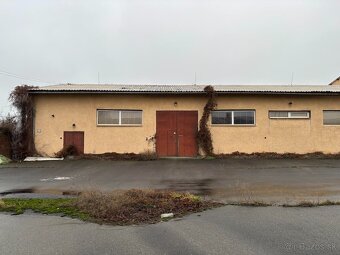 Na predaj: Rozsiahly podnikateľský areál - 2