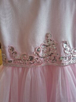 Krásne dievčenské šatočky - 2